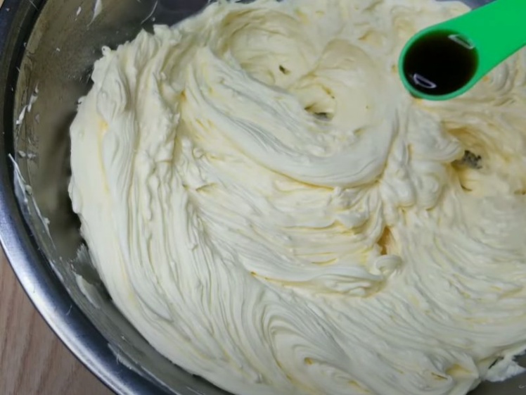 làm kem bánh sinh nhật từ whipping cream