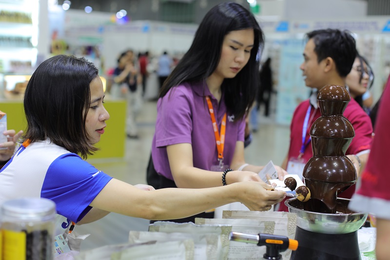 NHẤT HƯƠNG TẠI VIETNAM SOURCING EXPO 2024