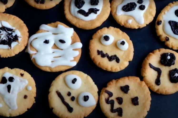 bánh cookie halloween