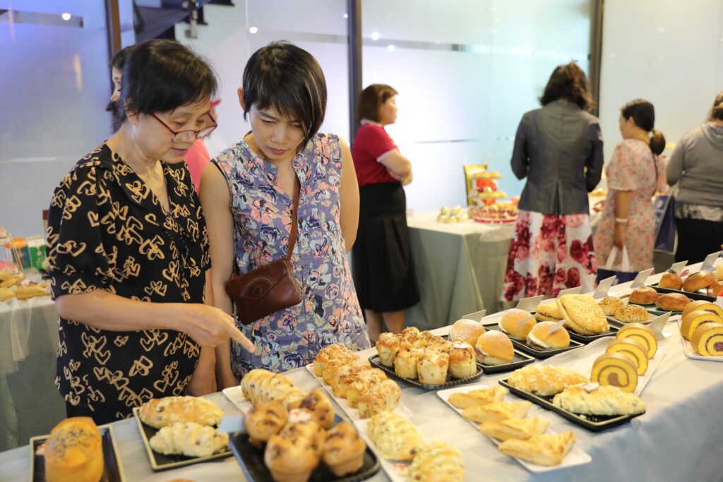 CHUỖI HỘI THẢO NGÀNH BÁNH VÀ PHA CHẾ CHỦ ĐỀ "NGHE ĐẬU ĐỎ NÓI" TẠI HỒ CHÍ MINH & HÀ NỘI