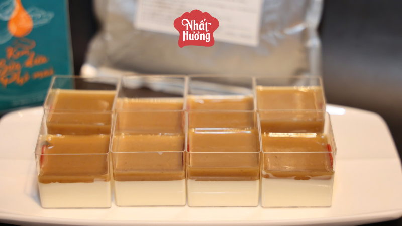 Panna Cotta Sữa Dừa Hạt Dẻ: Món tráng miệng "gây nghiện" cho hè này