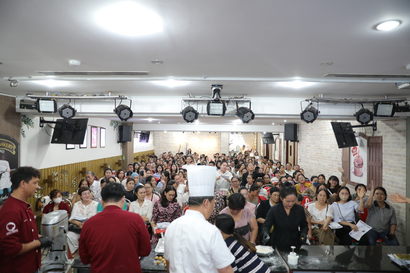 Gợi ý 6 công thức bánh sáng tạo cho mùa Trung Thu 2025
