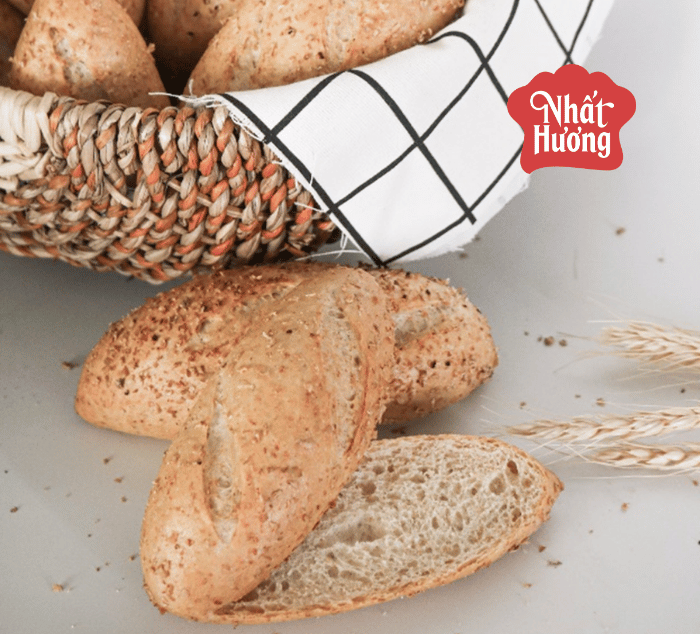 Bánh Mì Nguyên Cám: Ẩm Mềm, Thơm Bùi Đầy Thú Vị 1 Bánh Mì Nguyên Cám