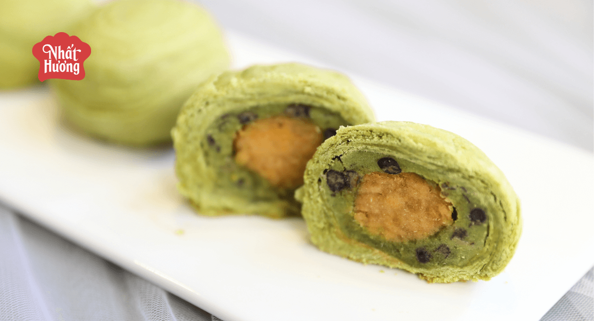 Matcha Salted Egg Yolk Pastry