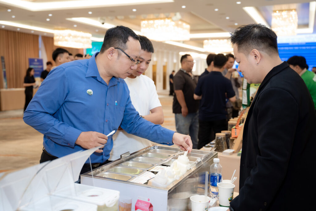 NHẤT HƯƠNG TẠI KHỞI 2025 - TP.HCM 2 NHẤT HƯƠNG TẠI KHỞI 2025 - TP.HCM