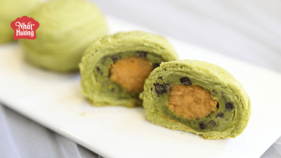 Matcha Salted Egg Yolk Pastry