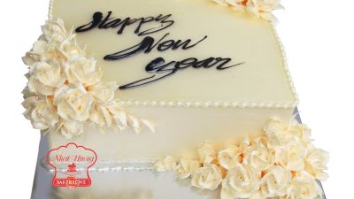 bánh kem chúc mừng năm mới