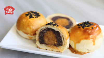 tron-vi-dem-trang-cung-salted-egg-yolk-pastry